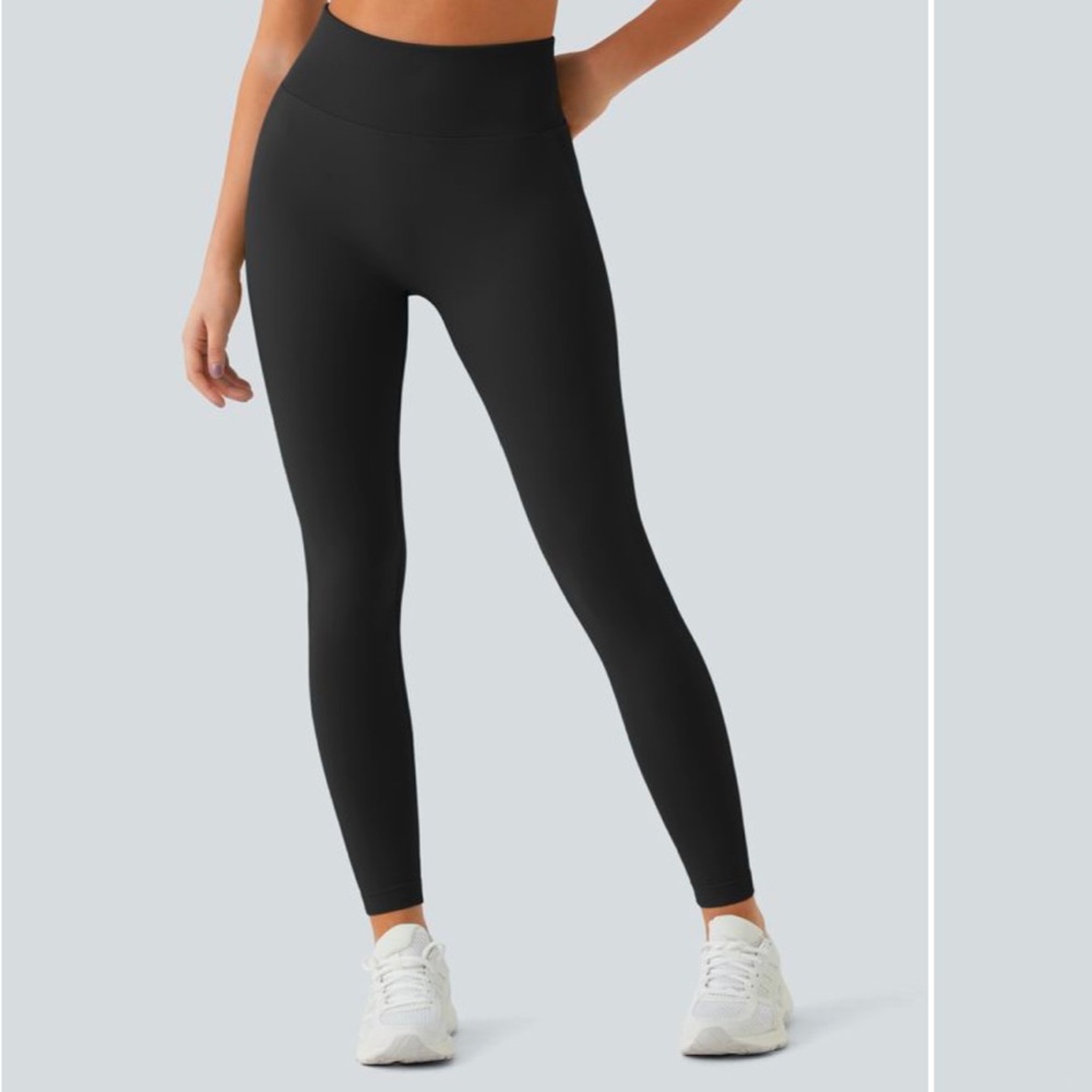 3 Pairs of Halara Seamless Flow High Waisted Leggings 7/8 Length, Size S